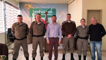 Prefeito Neninho recebe visita de representantes da Brigada Militar do 13º BPM
